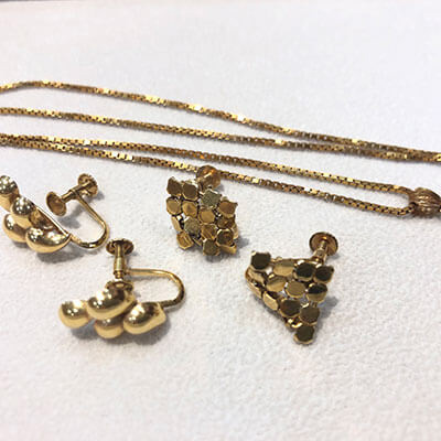 Perhiasan Emas 18k